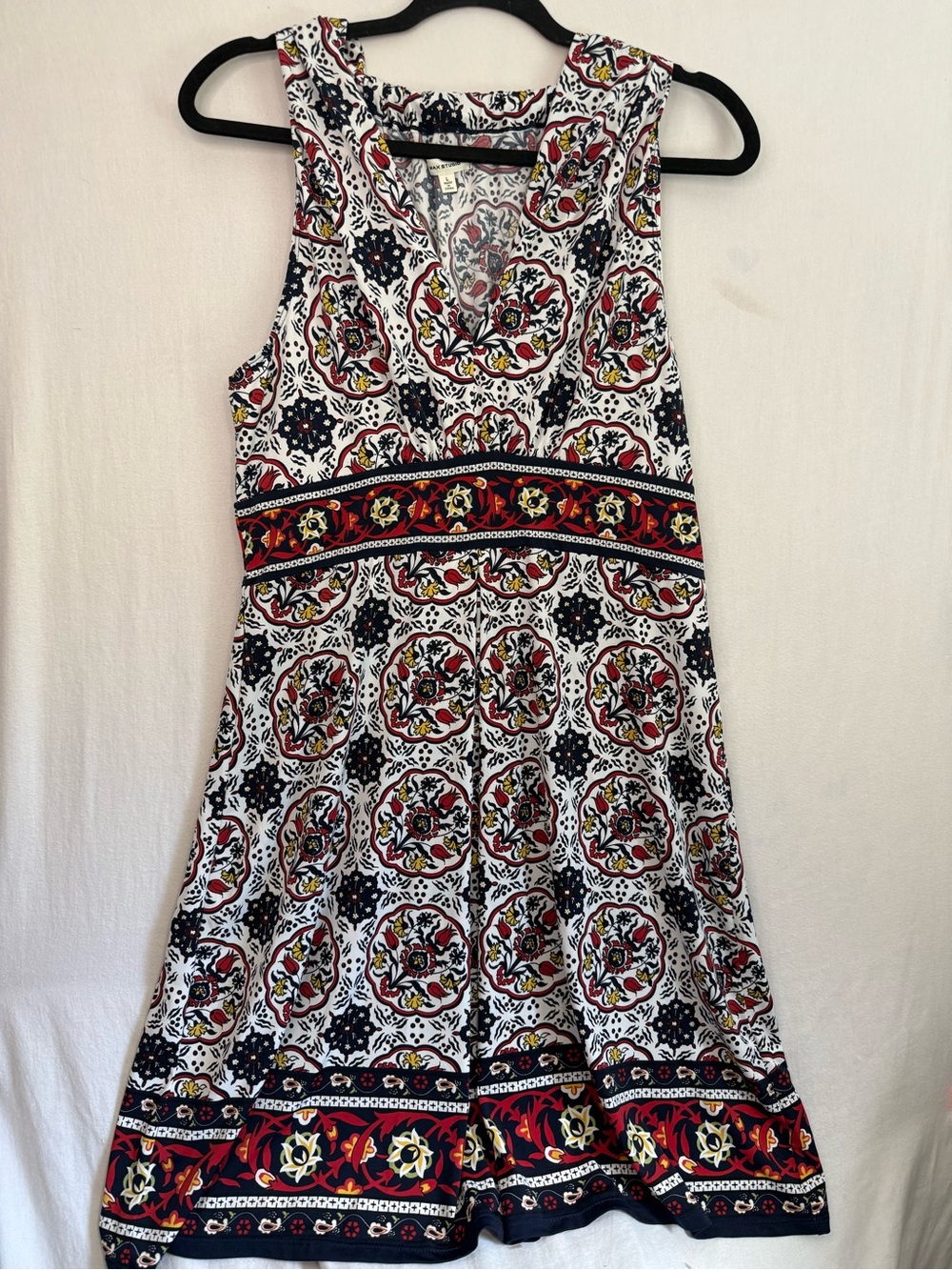 Max Studio Sleeveless Printed A-Line Dress in White, Black & Red Large